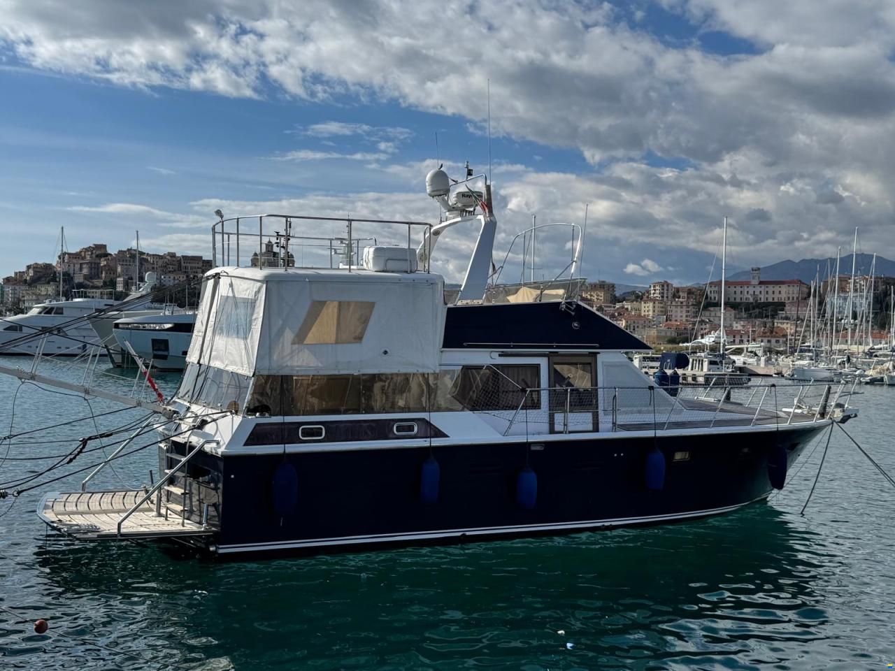 HI-Star 44 Fly