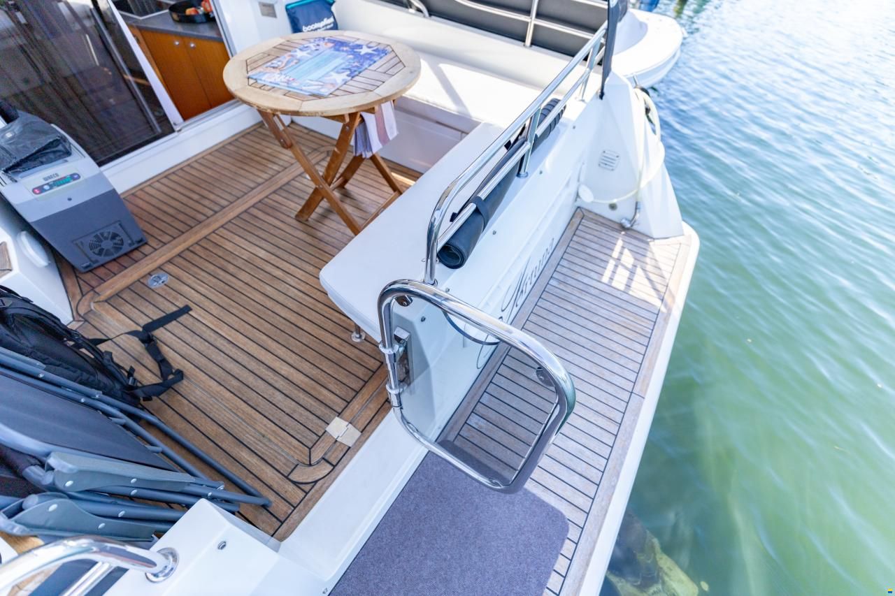Galeon 290 Fly Bridge