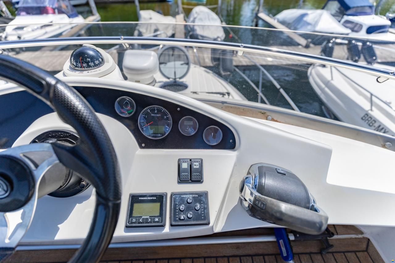 Galeon 290 Fly Bridge