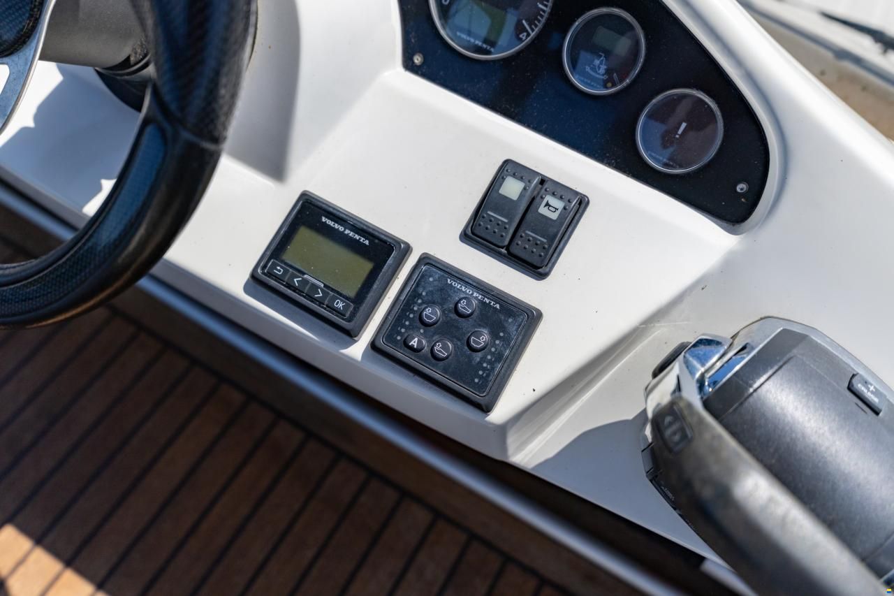 Galeon 290 Fly Bridge