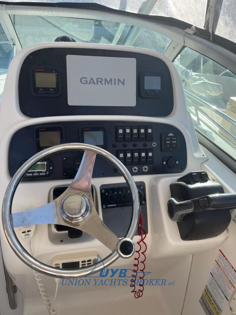 Robalo R 265