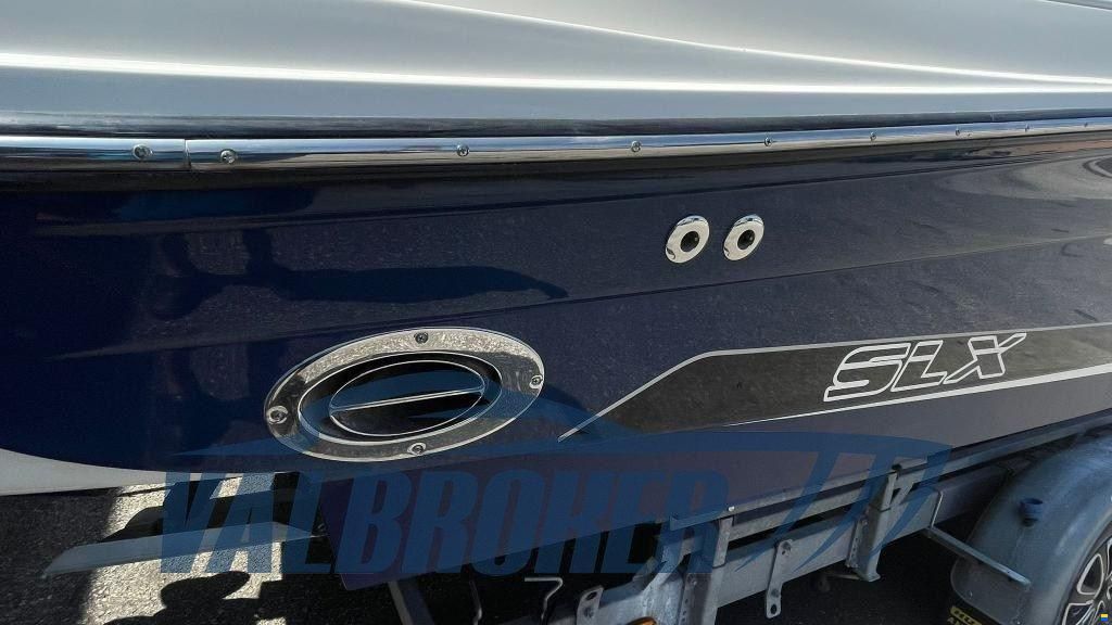 Sea Ray 250 SLX
