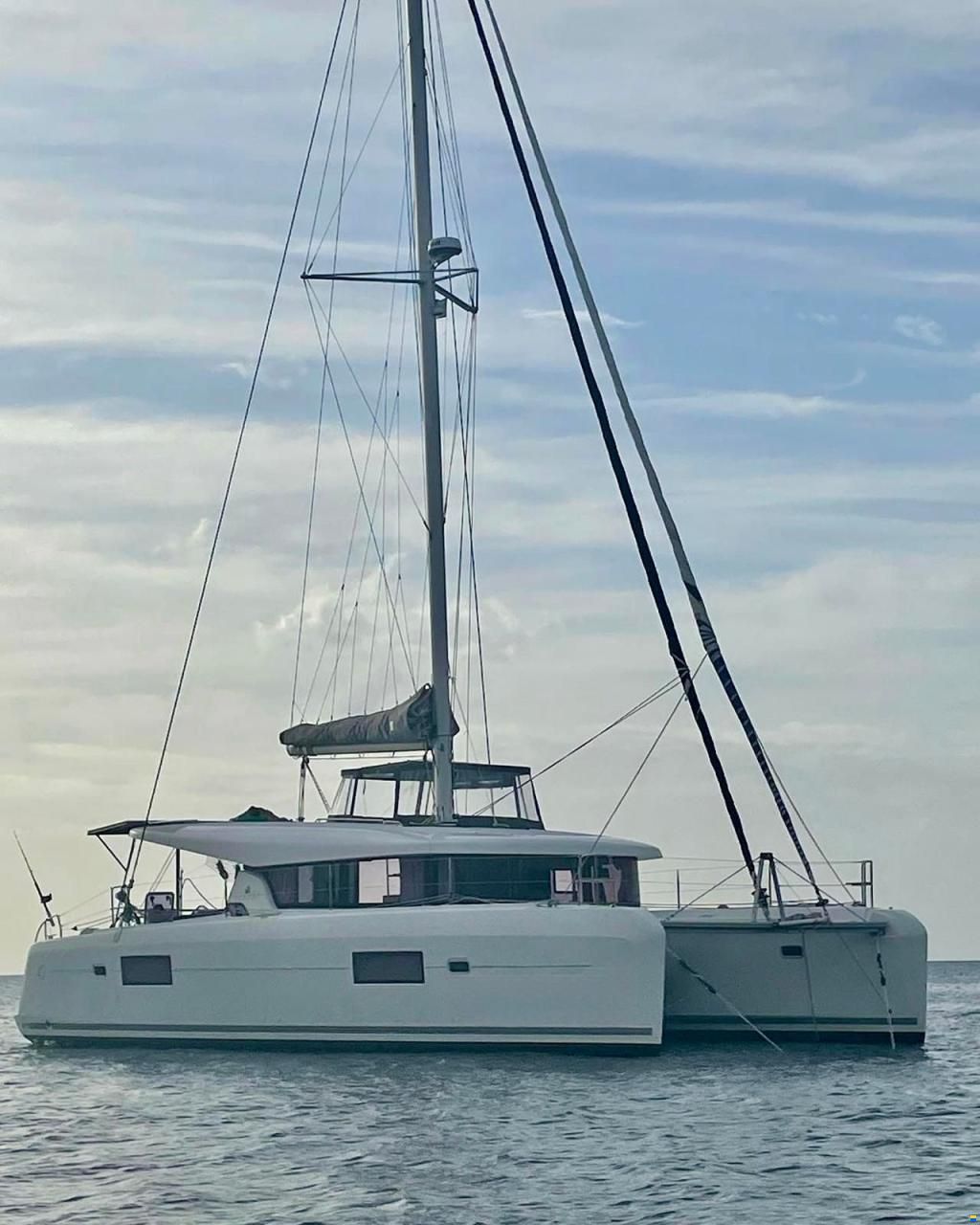 Lagoon 42