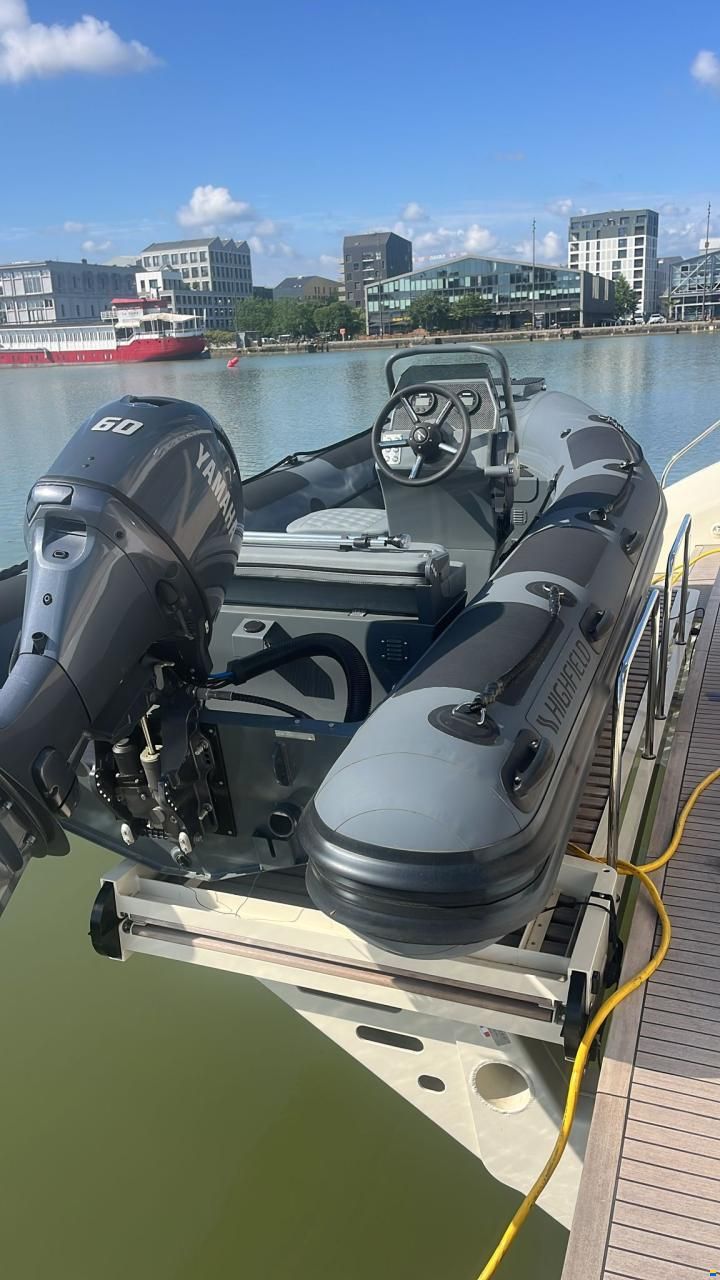 Lagoon Sixty 5