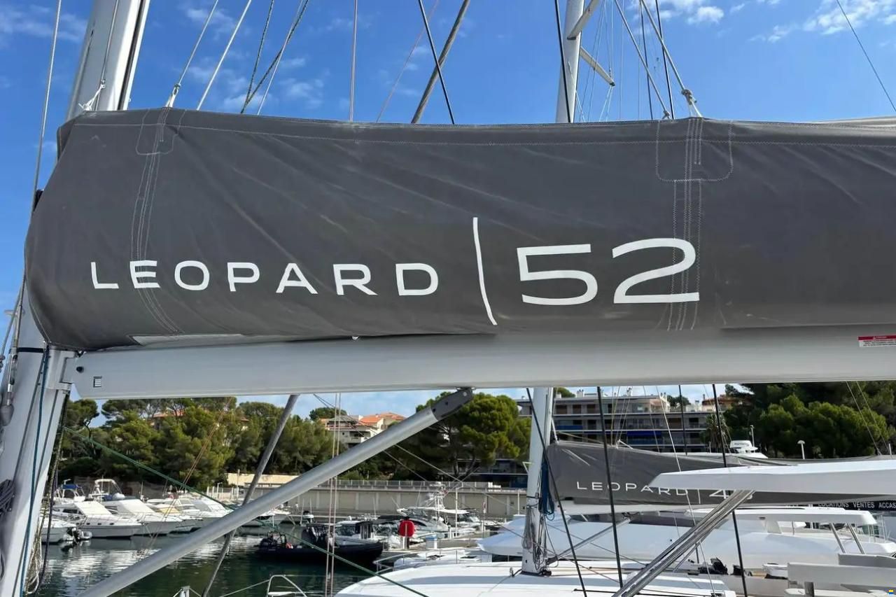 Leopard 52