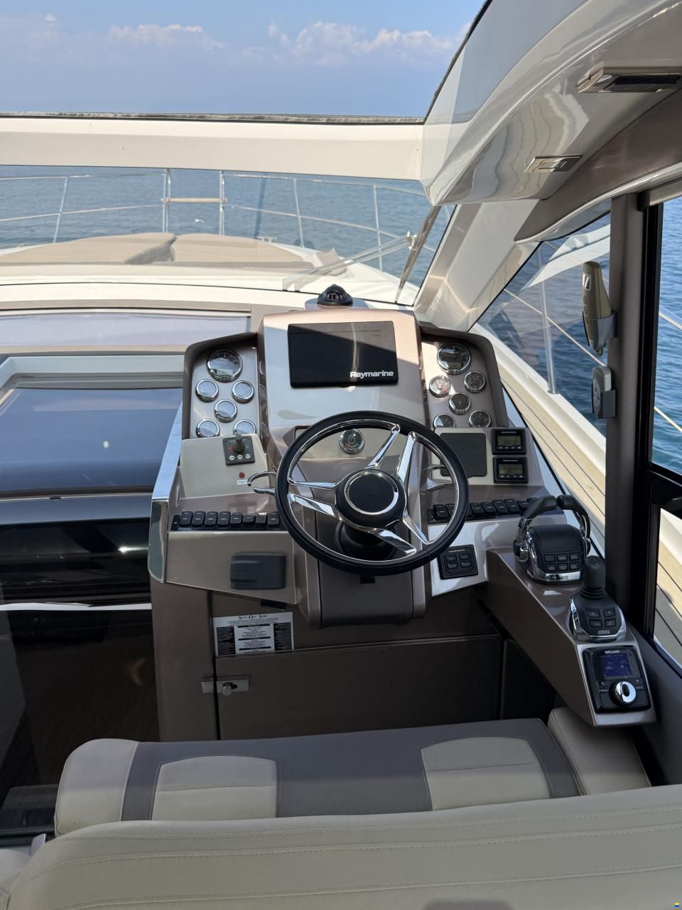 Galeon 485 HTS