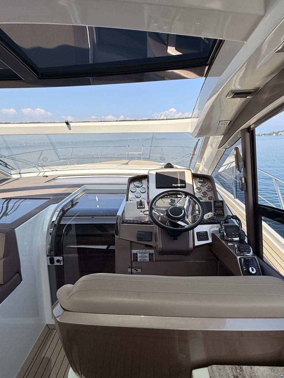 Galeon 485 HTS