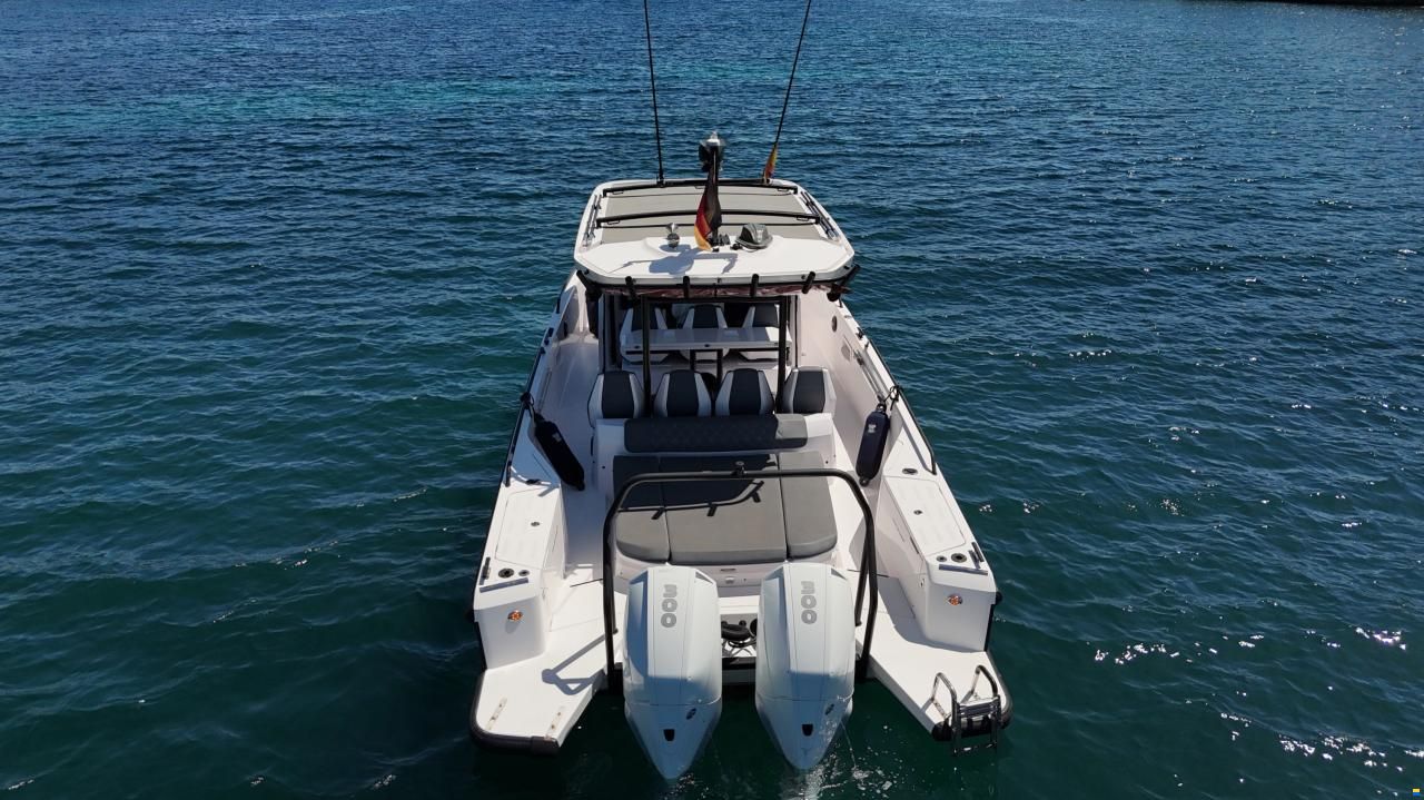 Axopar 37 Sun-Top