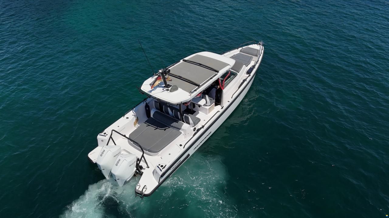 Axopar 37 Sun-Top