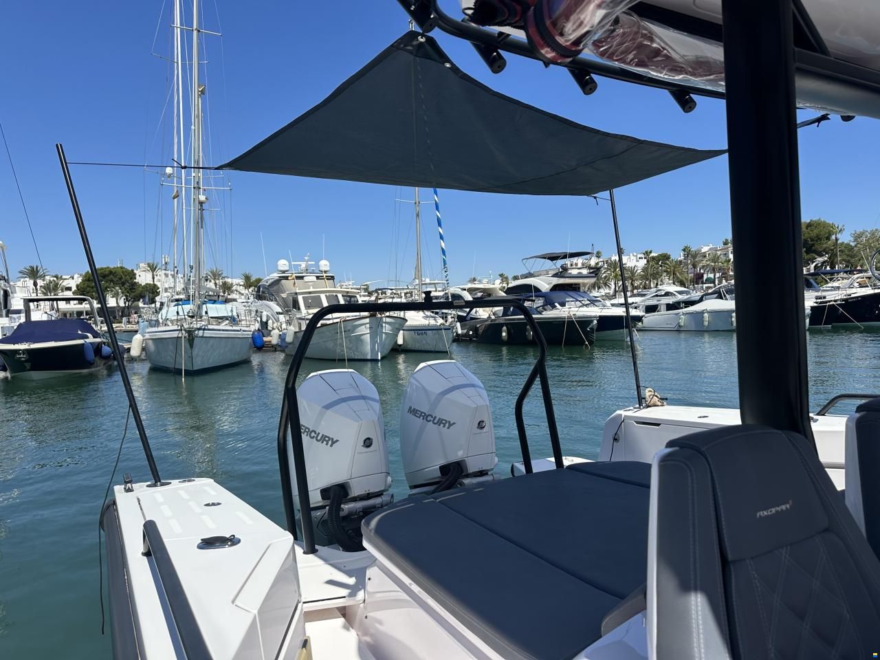 Axopar 37 Sun-Top