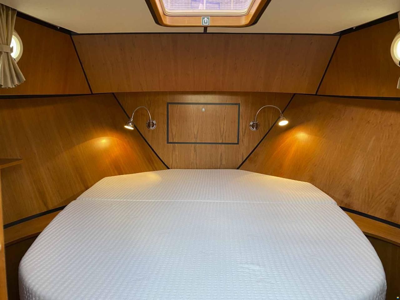 Linssen Grand Sturdy 25.9 SCF Sport