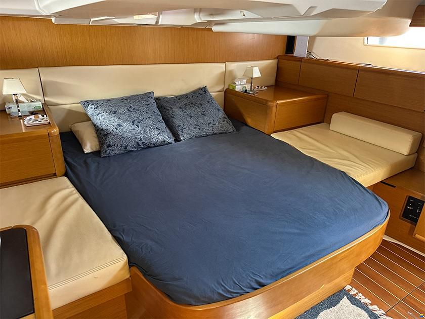 Jeanneau 53