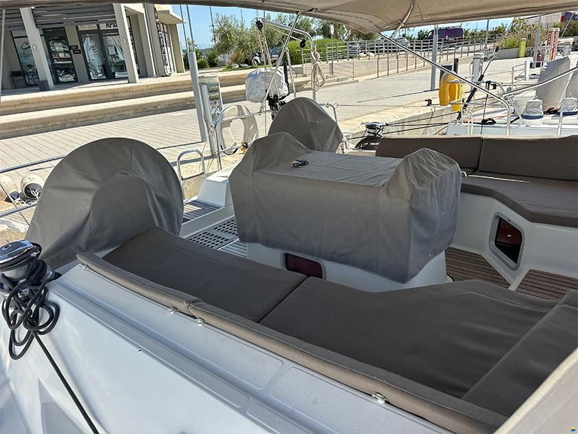 Jeanneau 53