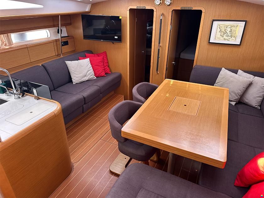 Jeanneau 53
