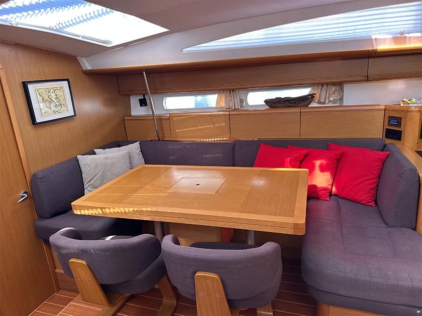 Jeanneau 53