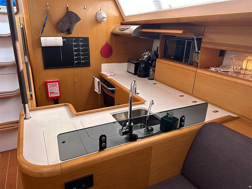 Jeanneau 53