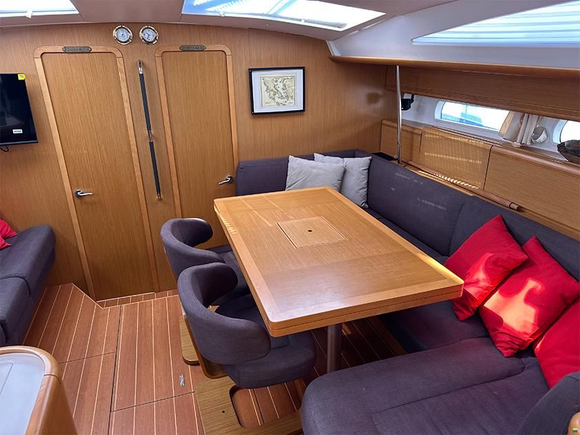 Jeanneau 53