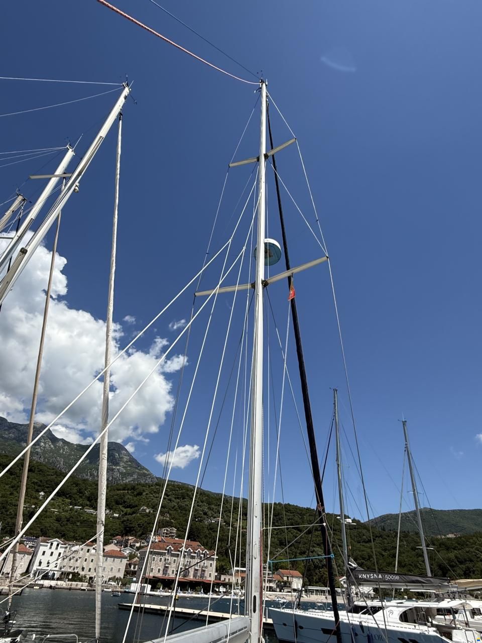 Elan 431