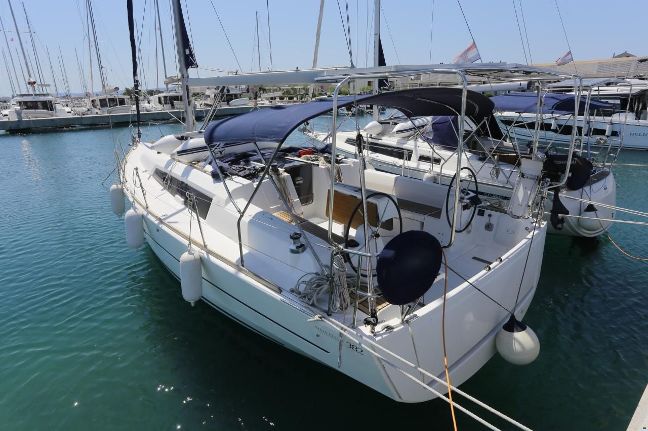 Dufour 382 Grand Large