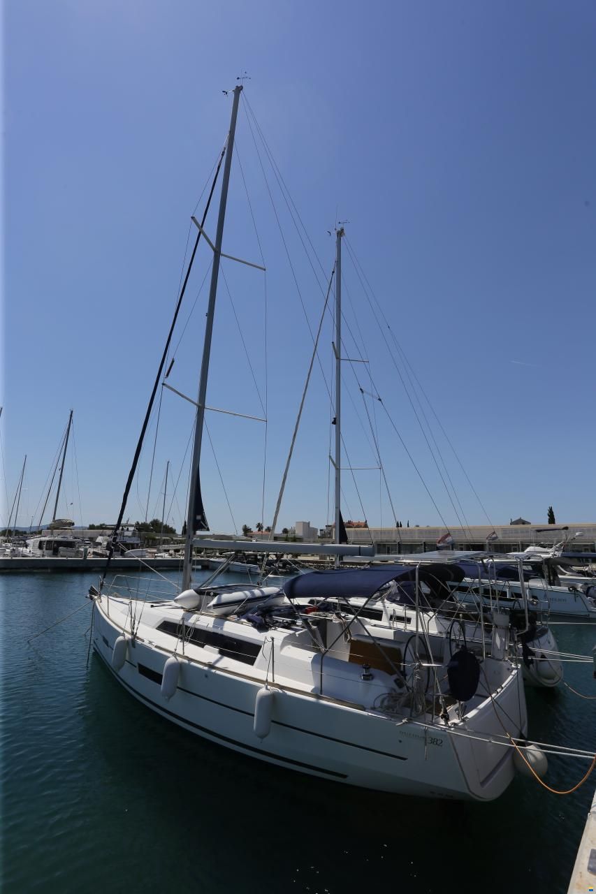 Dufour 382 Grand Large