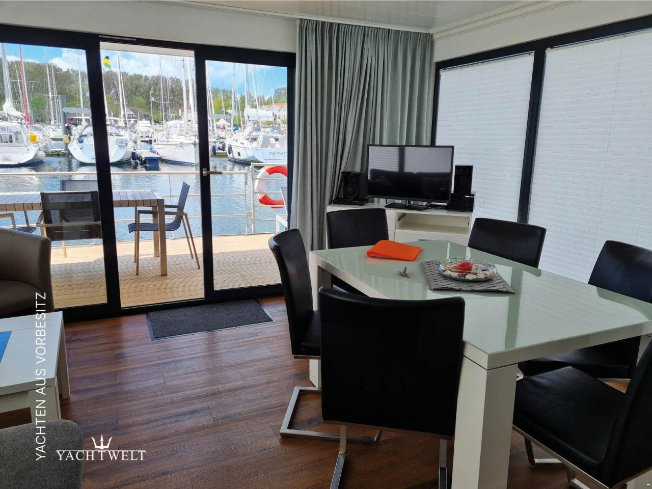 FLOATING HOUSE HAUSBOOT FLOATING 44