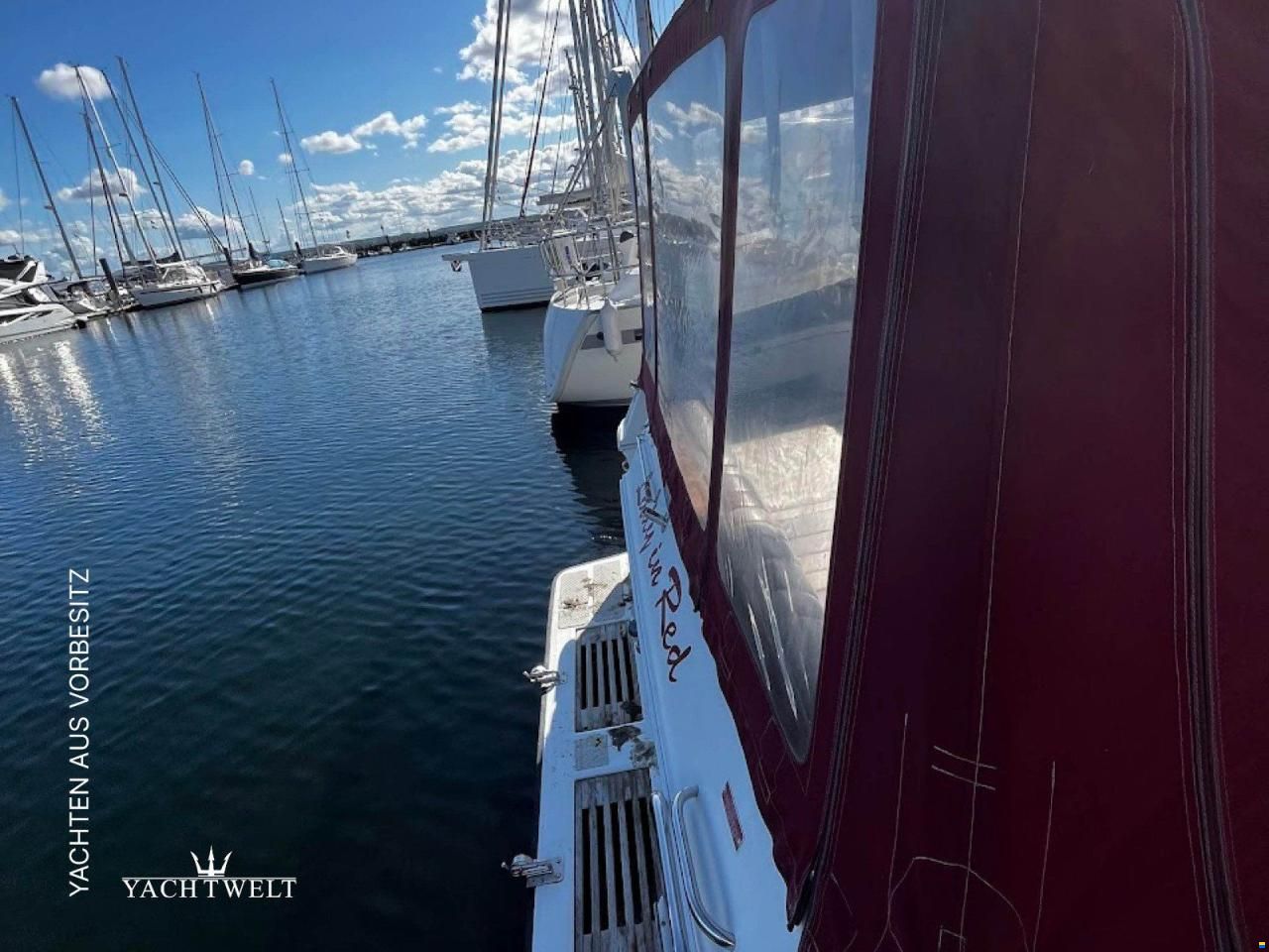 Sea Ray DA 300 SUNDANCER