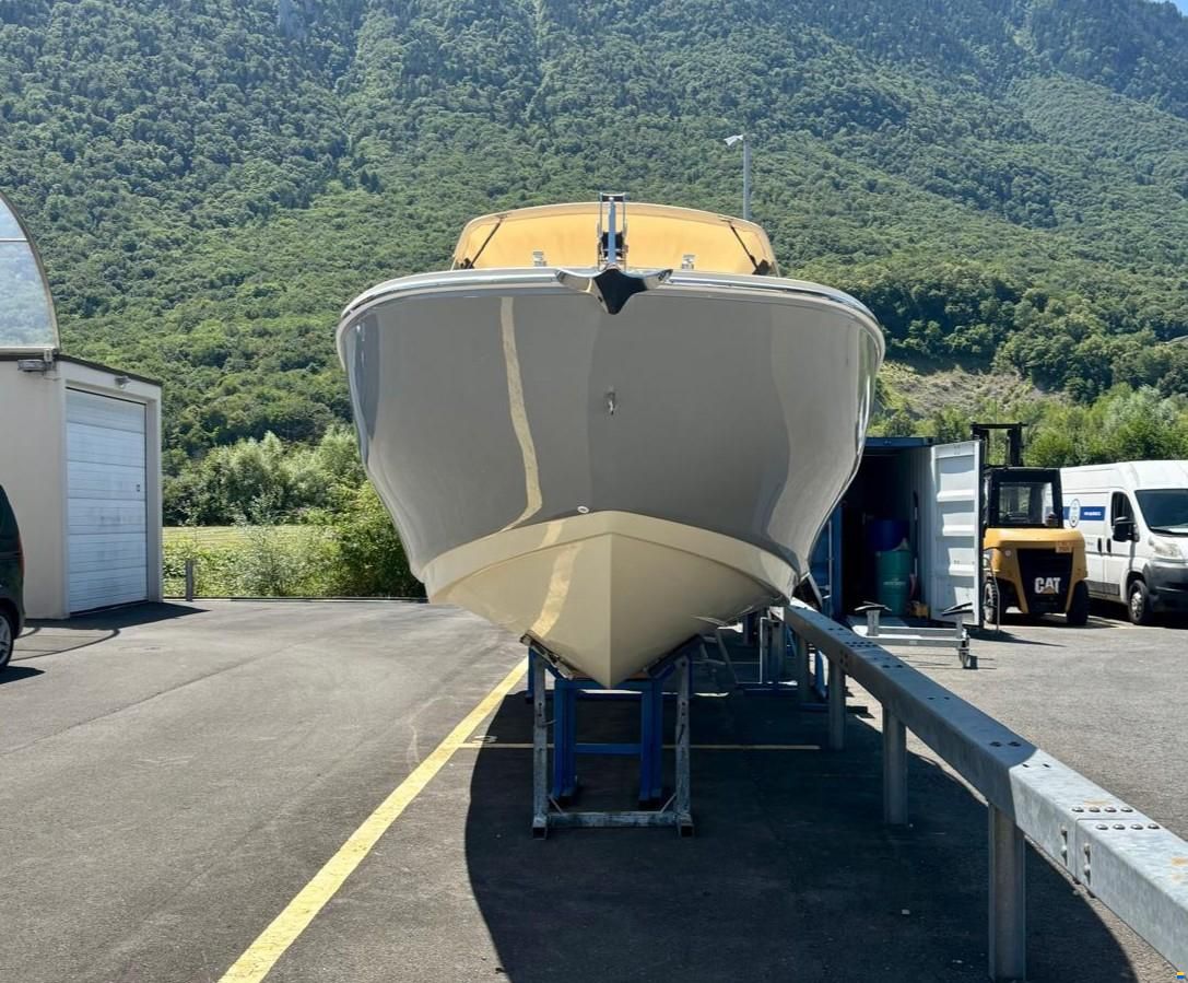 Invictus FX240