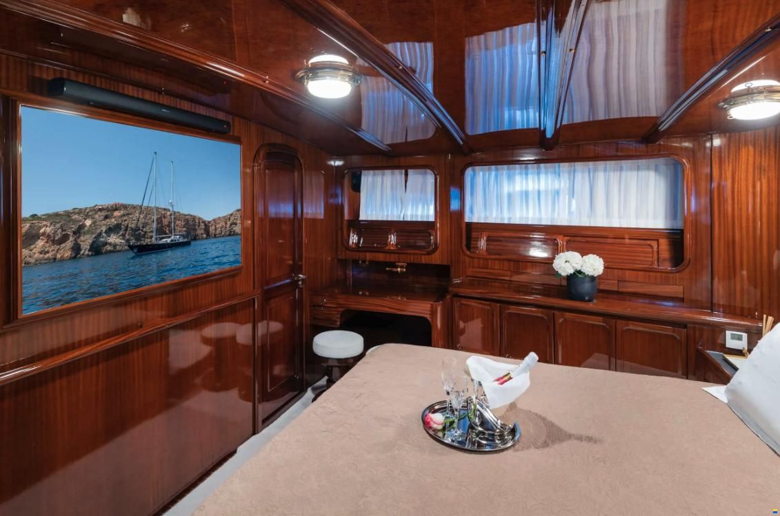 CCYD Royal Sailing Yacht