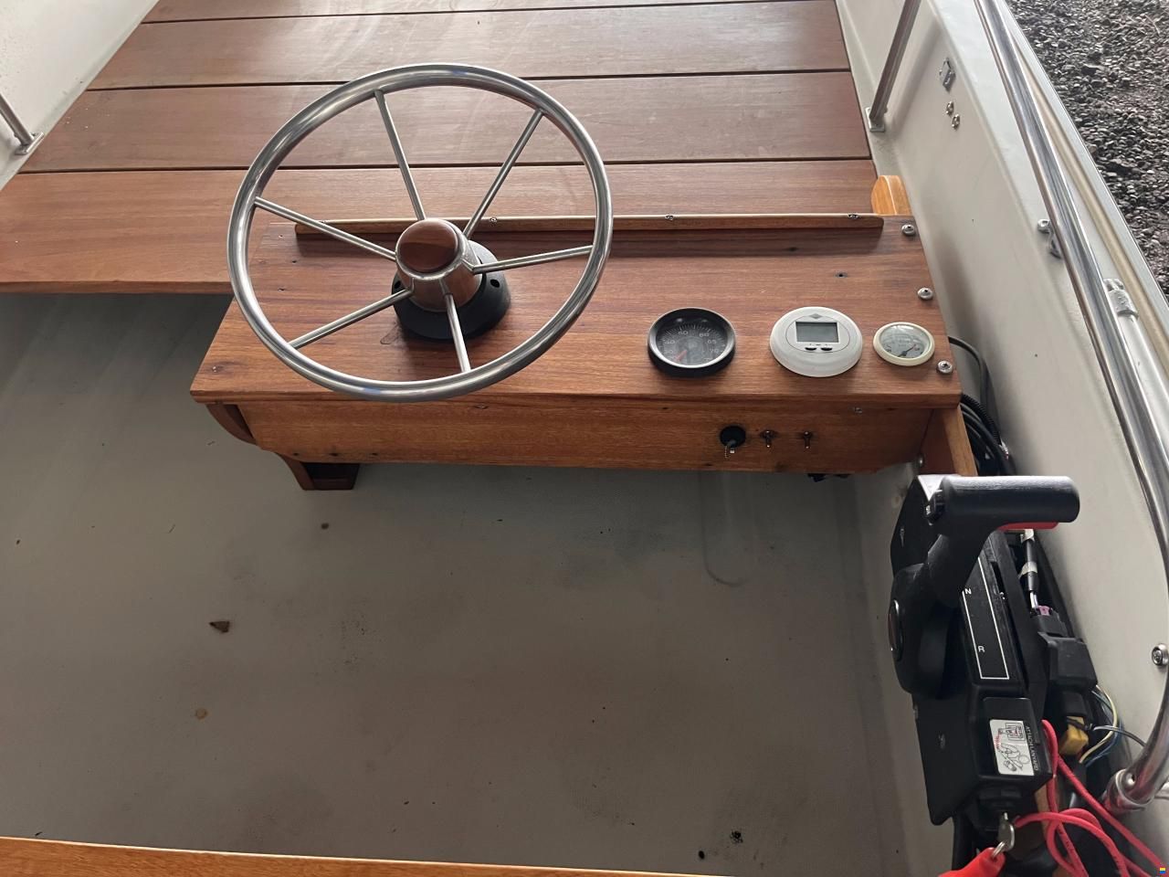 Boston Whaler 15`3 Sport