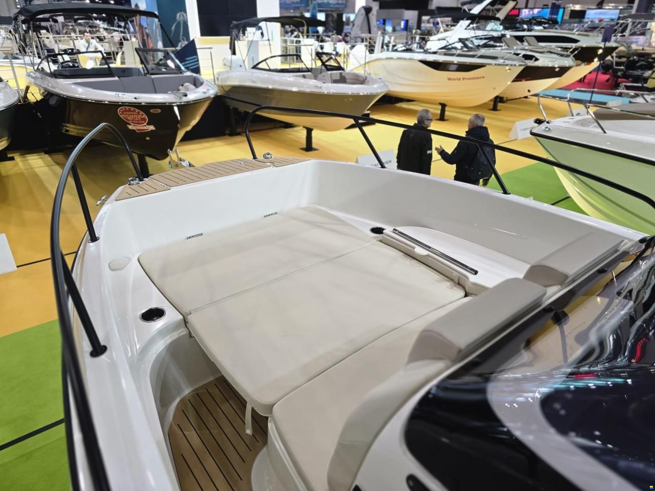 Quicksilver 705 Open + Mercury F200XL V6