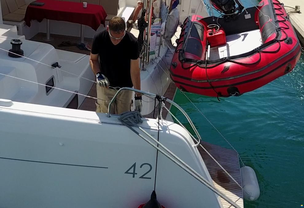 Lagoon 42