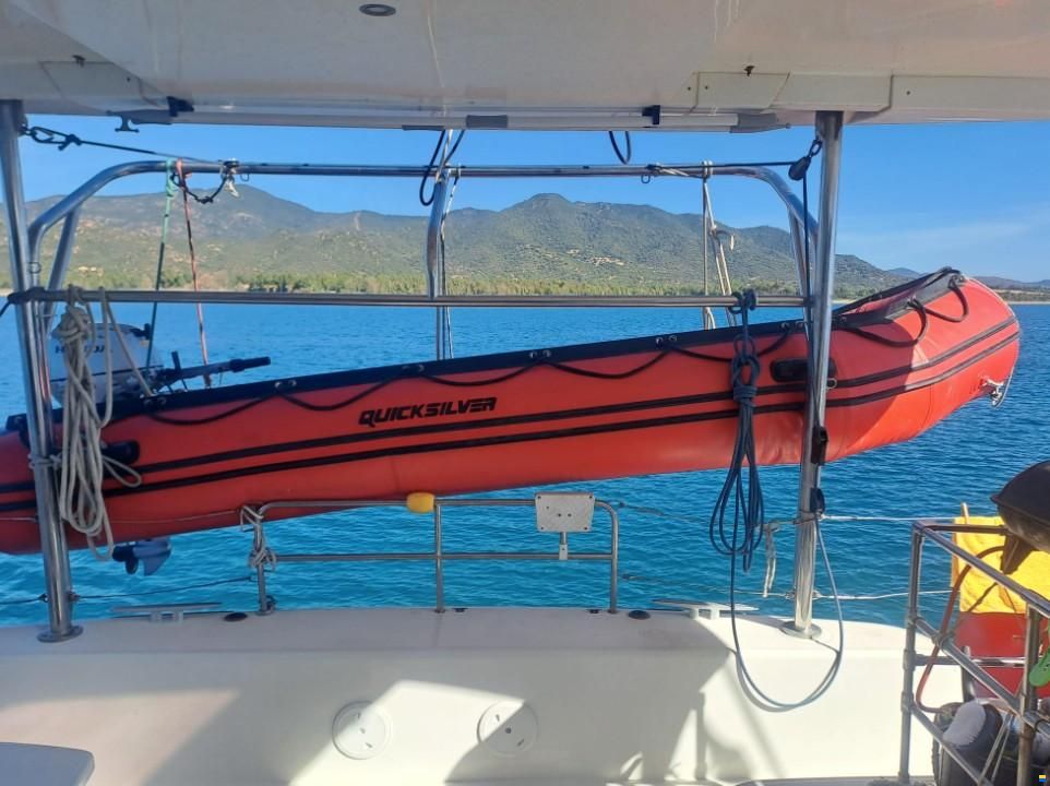 Lagoon 42