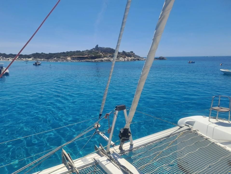 Lagoon 42