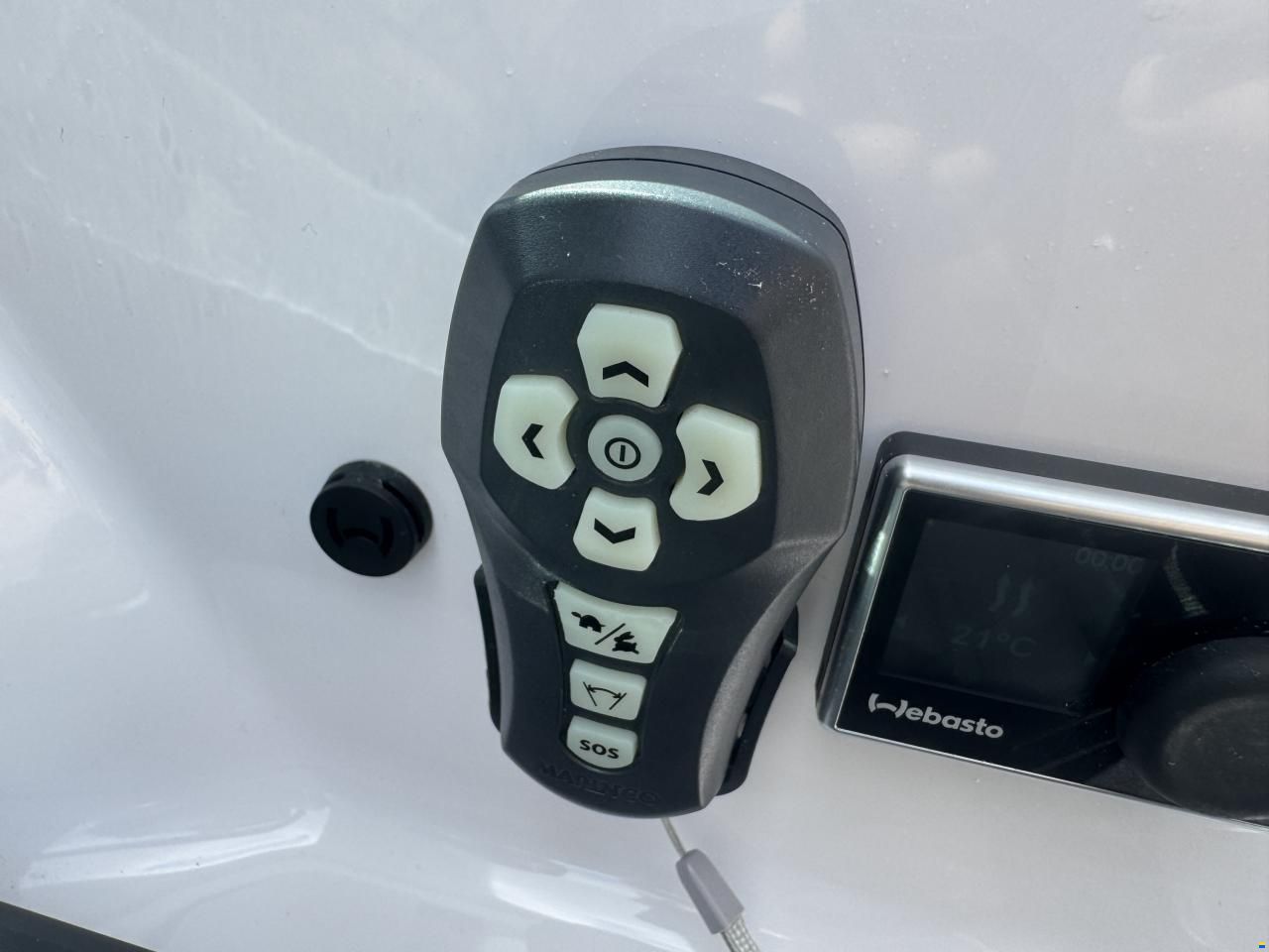 Axopar 37 Cross Cabin