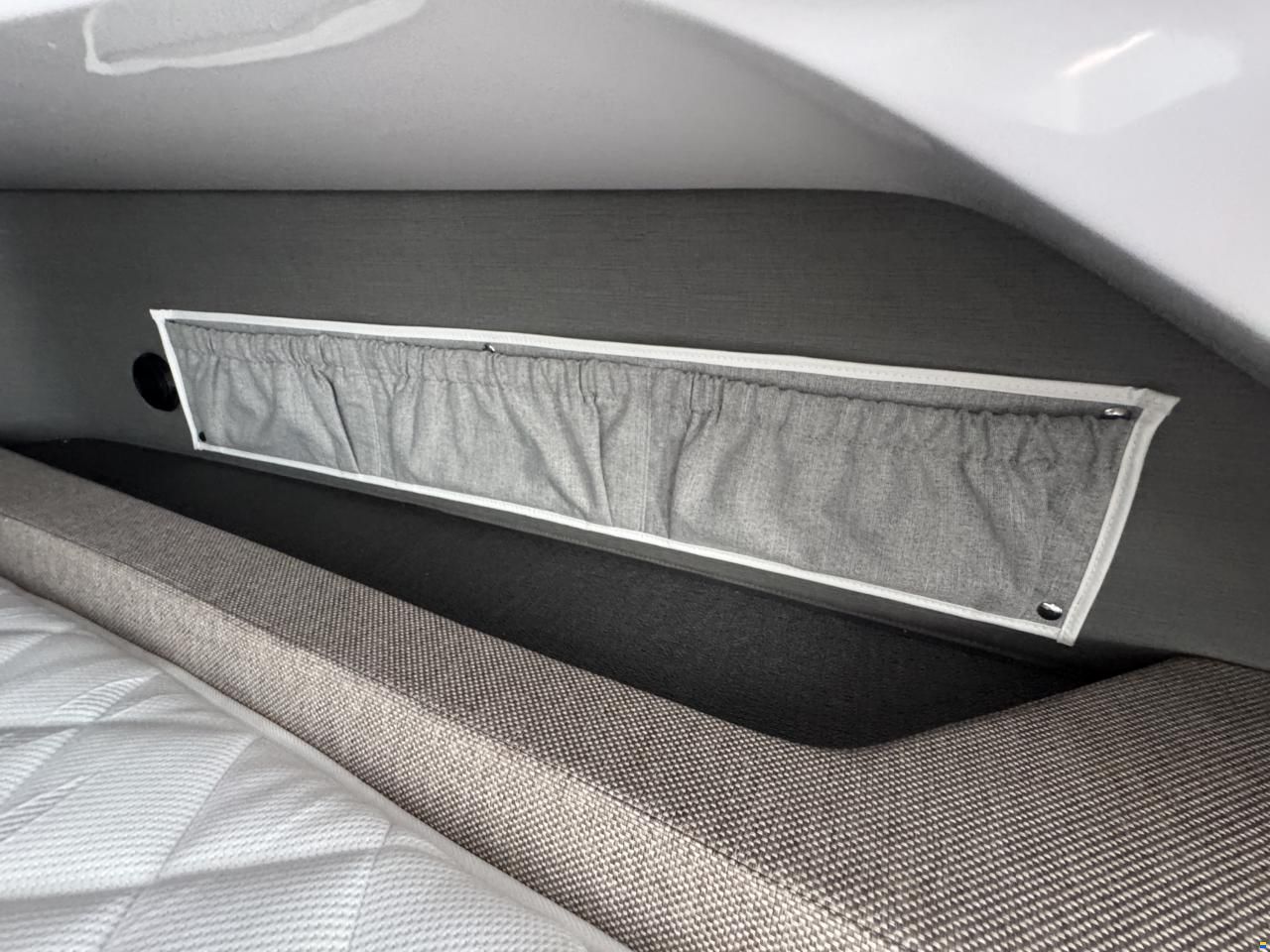 Axopar 37 Cross Cabin