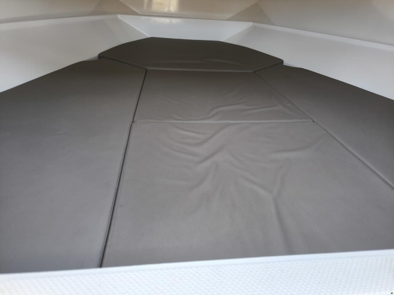 Quicksilver 675 Activ Sundeck
