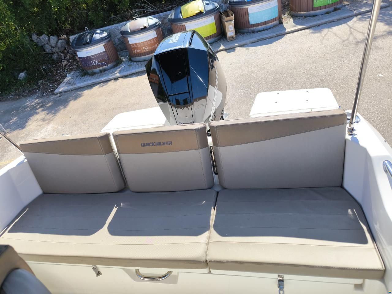 Quicksilver 675 Activ Sundeck