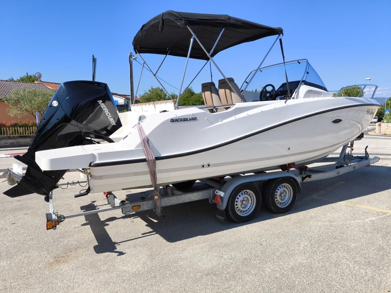 Quicksilver 675 Activ Sundeck