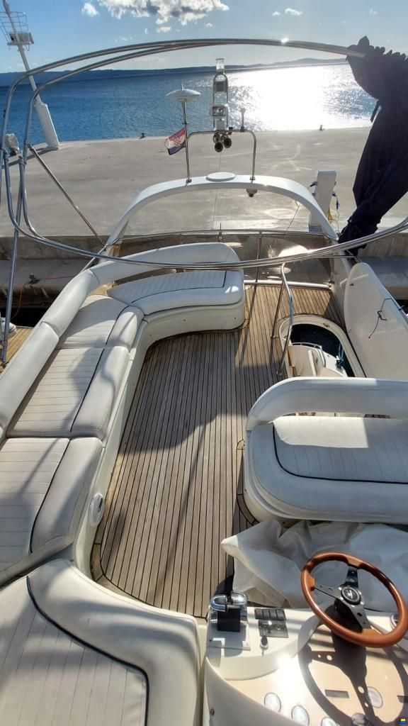 Fairline Phantom 42