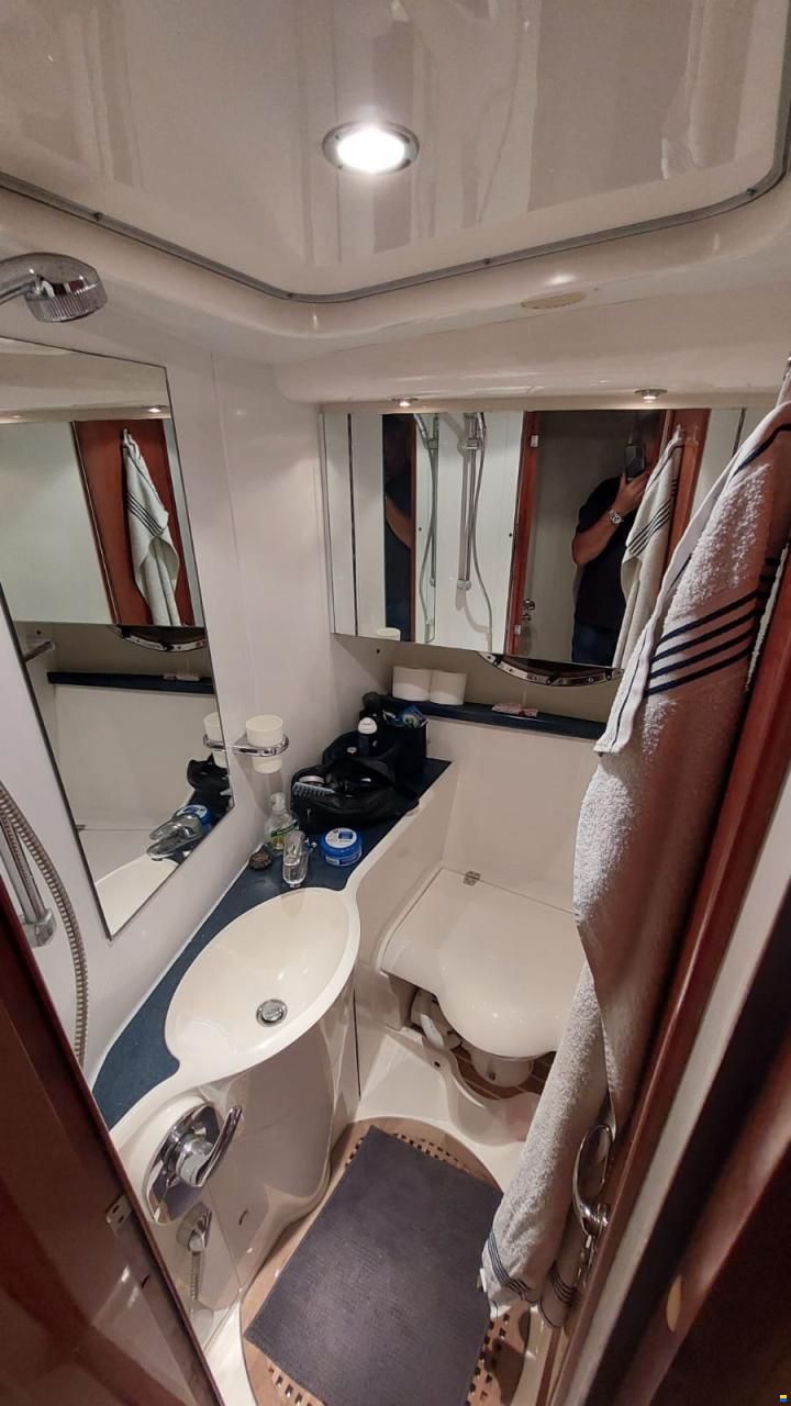 Fairline Phantom 42