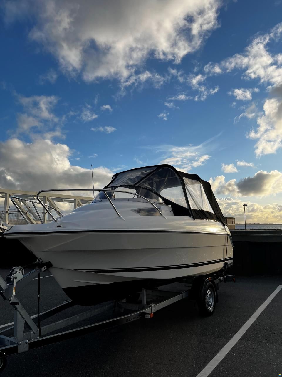 Quicksilver Active 470 Cabin