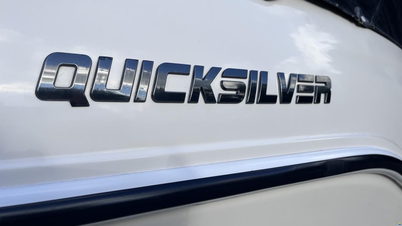 Quicksilver Active 470 Cabin