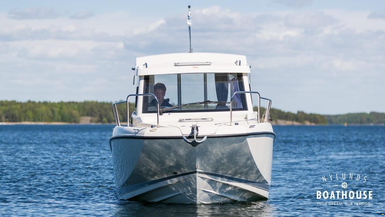 Quicksilver Activ 675 Weekend