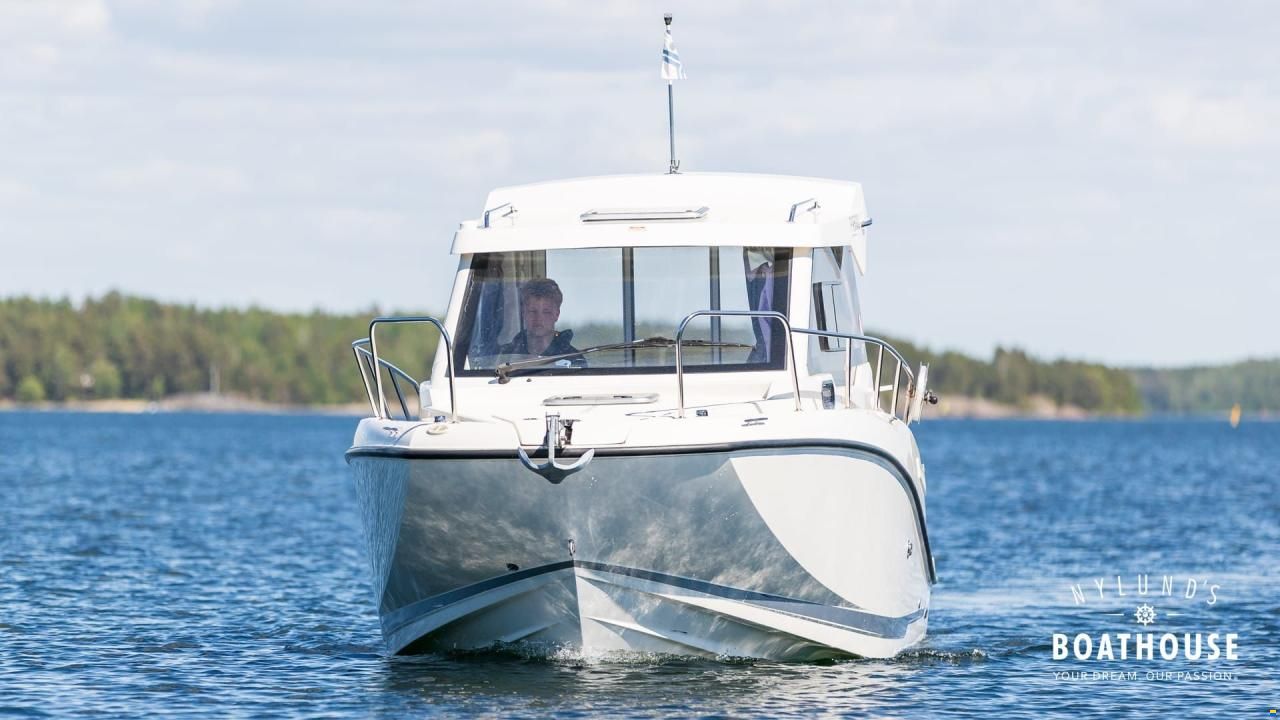 Quicksilver Activ 675 Weekend