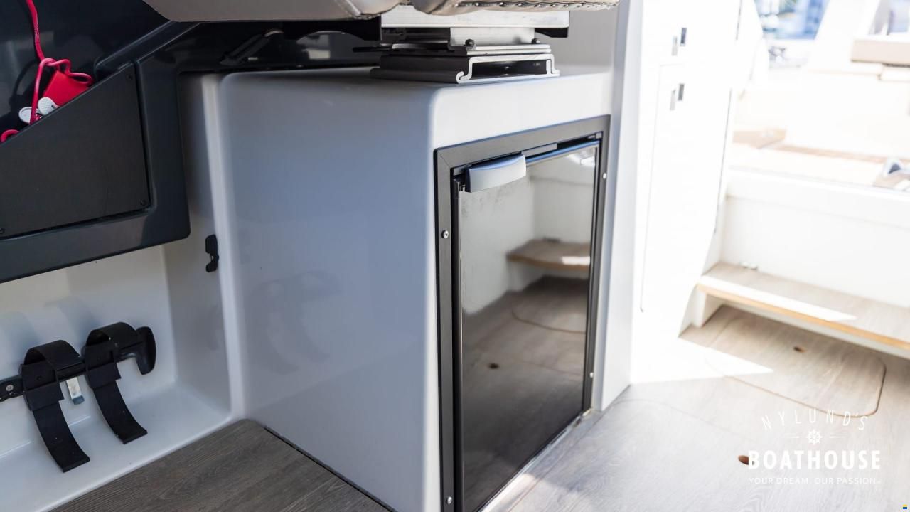 Quicksilver Activ 675 Weekend