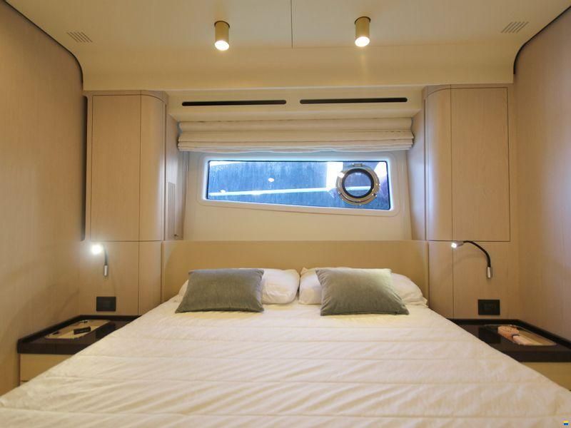 Azimut Yacht 78
