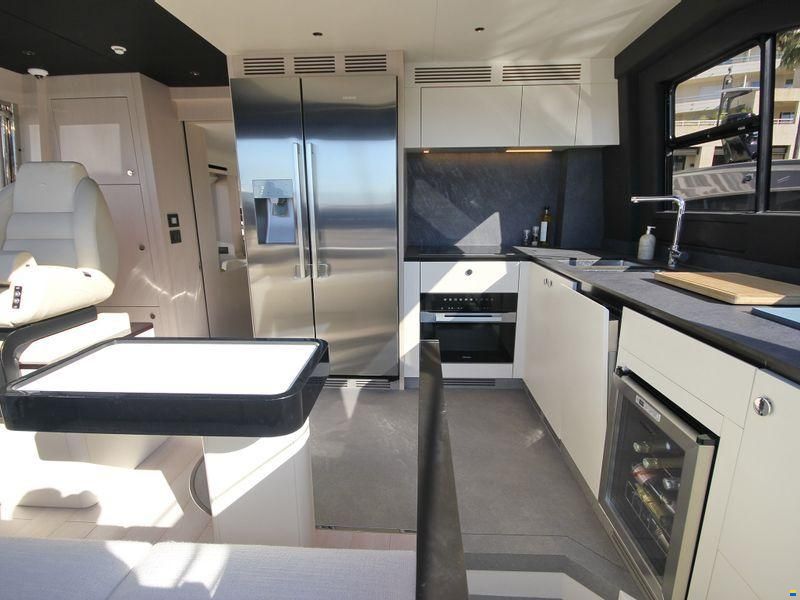 Azimut Yacht 78