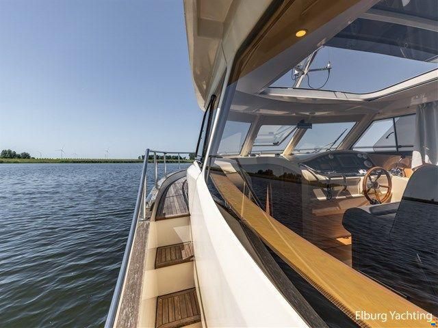 Greenline 33
