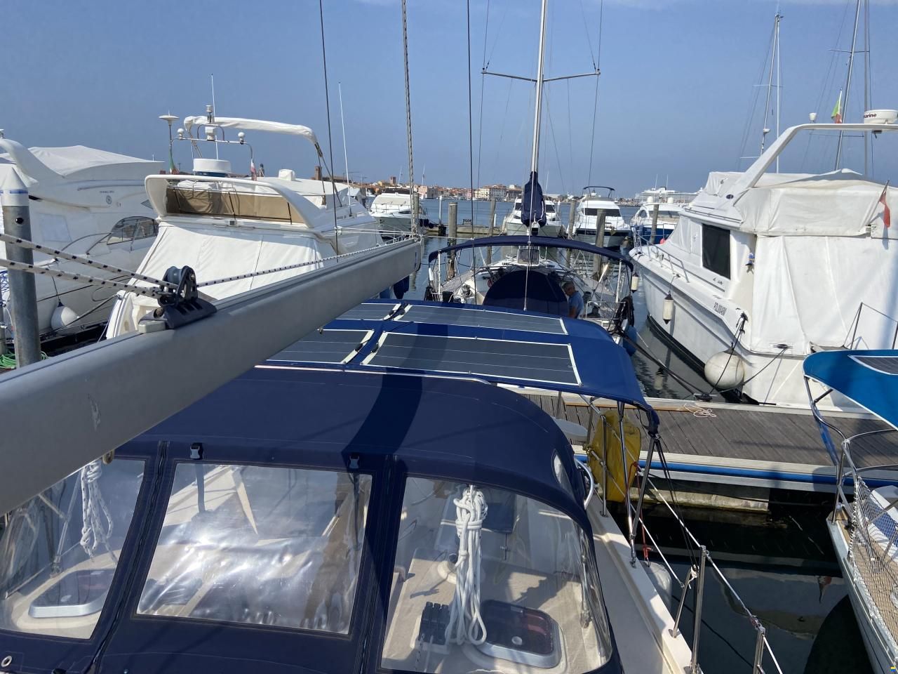 Island Packet Estero