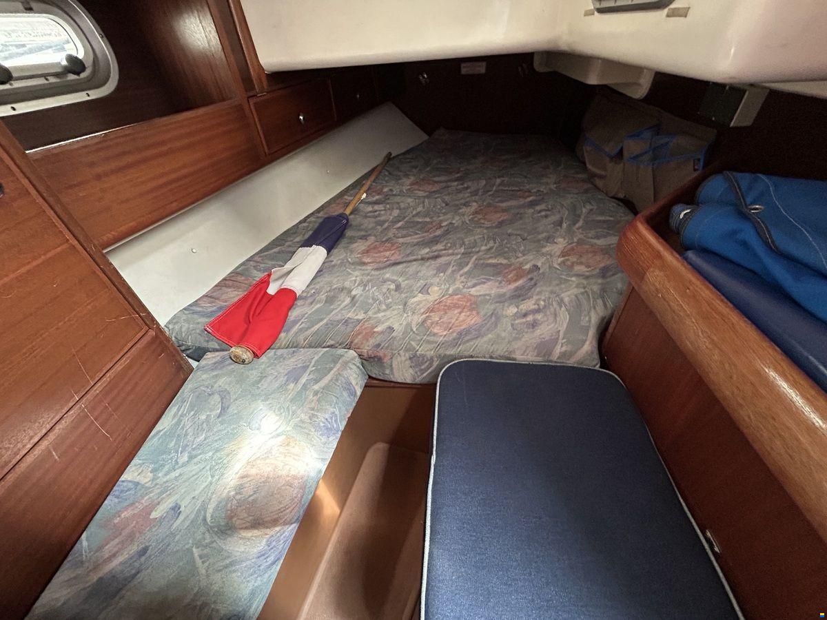 Bavaria 37